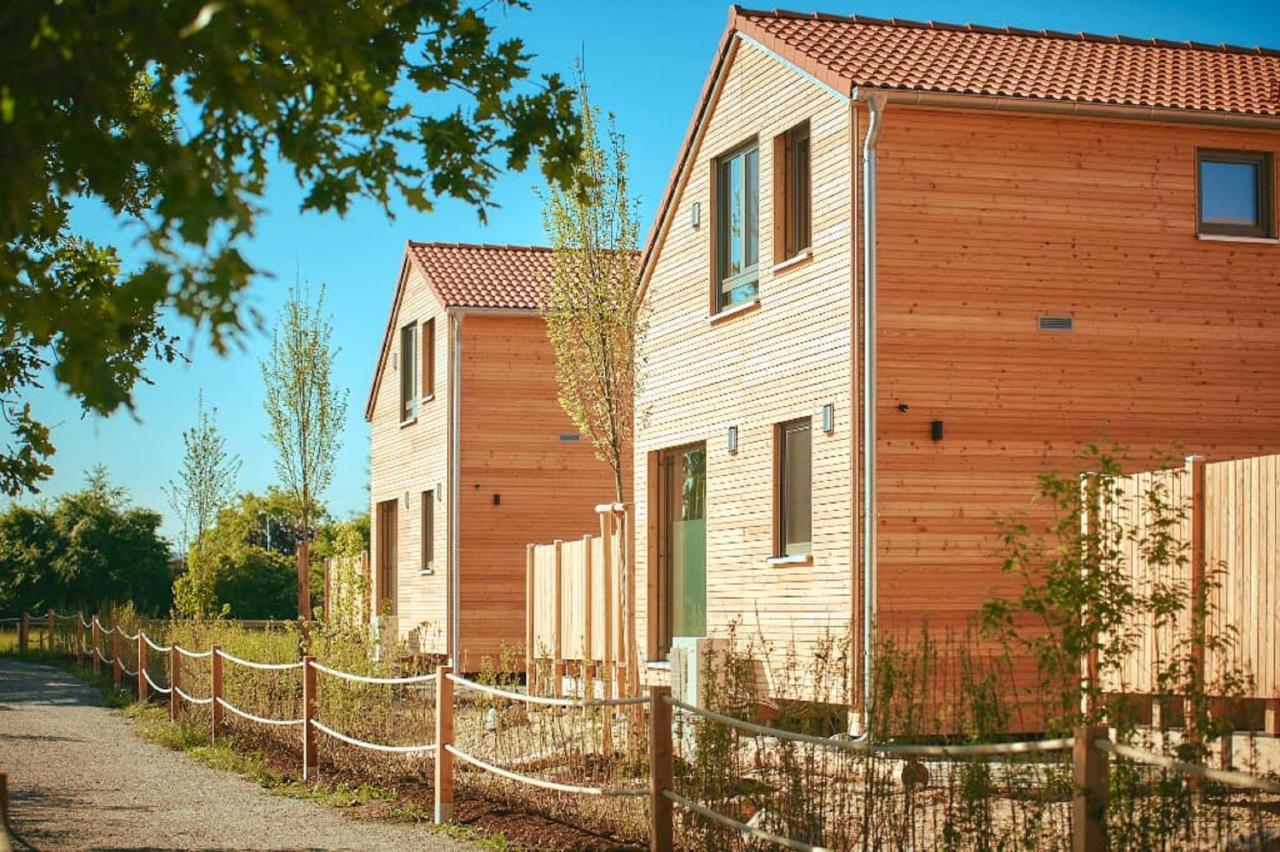 Chalet Resort Seenland Steinberg am See エクステリア 写真